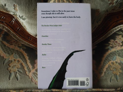 Burnt Sugar - Avni Doshi