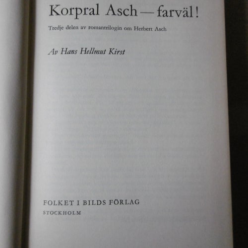 Kopral Asch-farväl! Hans Hellmut Kirst