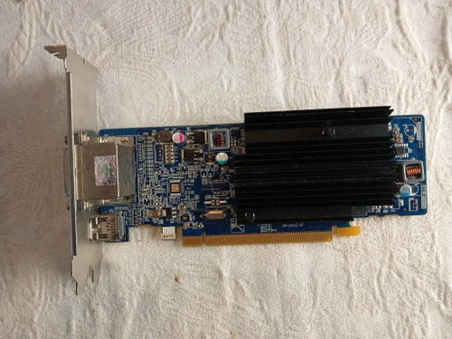 Sapphire AMD Radeon HD 6450 1GB DDR3 Grafikkort (HDMI/DVI, Passiv Kylning)