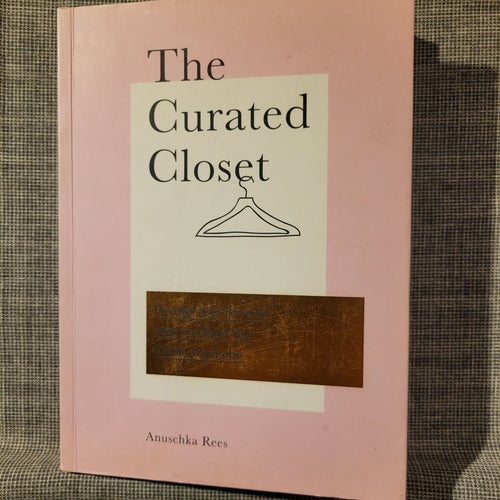 The Curated Closet av Anuschka Rees, 2017