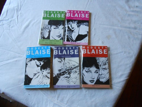 5 Modesty Blasie Noveller