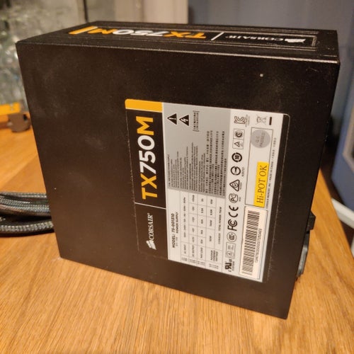 Corsair TX750M Strömförsörjning