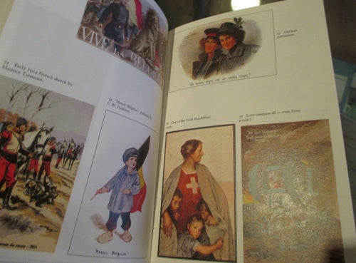 Collecting Postcards, Valerie Monahan, Samla vykort