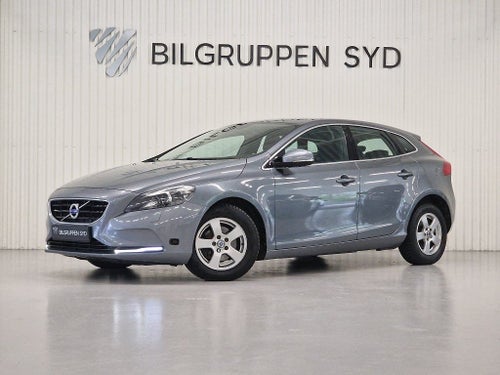 Volvo V40 D2 Momentum|Dragkrok|Värmare|8.297 Mil|