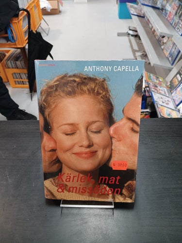 KÄRLEK, MAT OCH MISSÖDEN