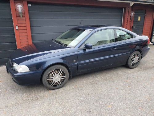 Volvo C70 Coupé - 1999 som endast gått 13.200 mil