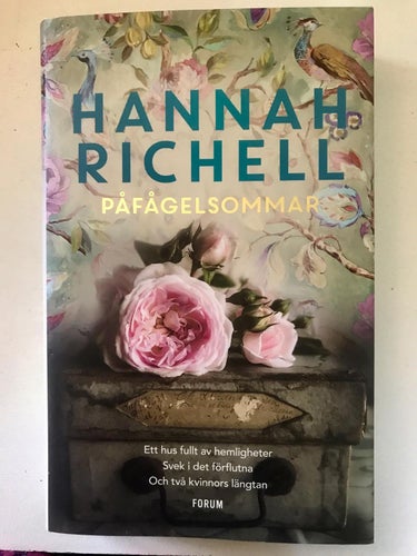 PÅFÅGELSOMMAR Hannah Richell 2019