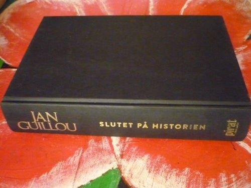 BOK, 2 STYCKEN BÖCKER, NORA ROBERTS: PÅ SLAGET TOLV, JAN GUILLOU: SLUTET PÅ HIST