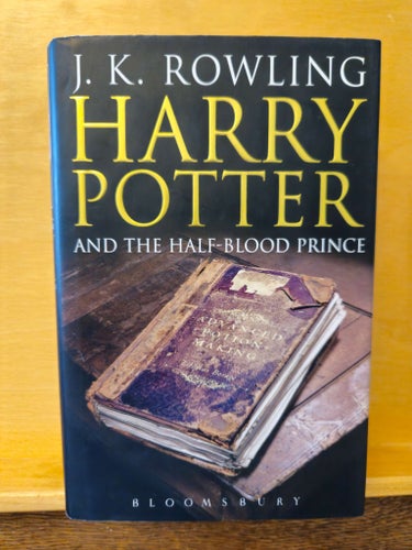 Harry Potter, bok 5-7 i serien.