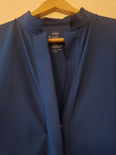 Blå skjorta XL. Märke: Aday. Nypris: 2500 kr.