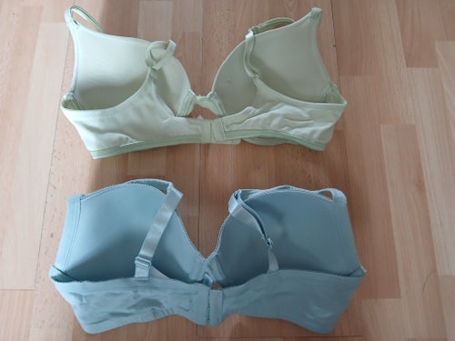 2-pack BH:ar i ljusgrönt och ljusblått, storlek 85B