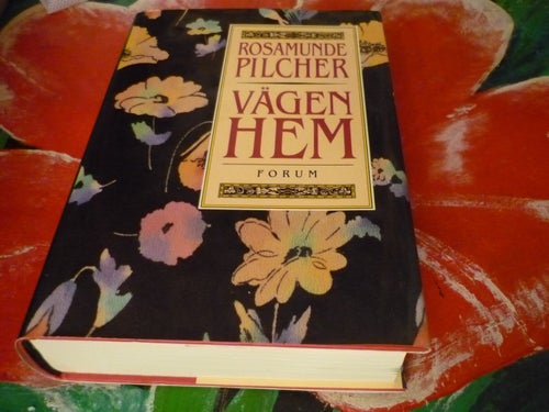 BOK, 2 STYCKEN BÖCKER AV ROSAMUNDE PILCHER, VÄGEN HEM, VILDHONUNG, SOMMARENS RÖS