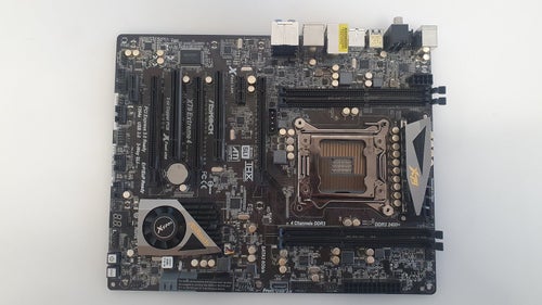 ASRock V70 Extreme 4 REV. G/A 1.03 moderkort (defekt - för reservdelar)