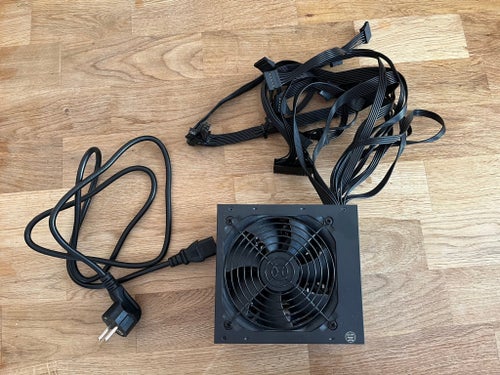 Cooler Master MWE Bronze V2 230V Nätaggregat 550W