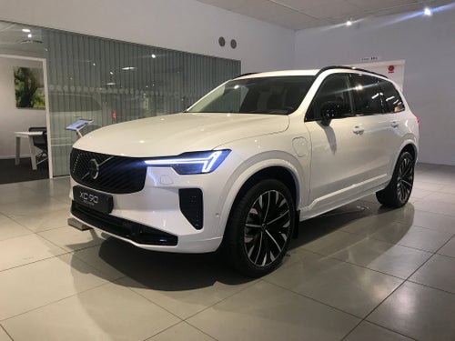 Volvo XC90 T8 Ultra Dark