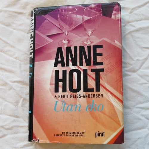 Utan eko av Anne Holt, 2001
