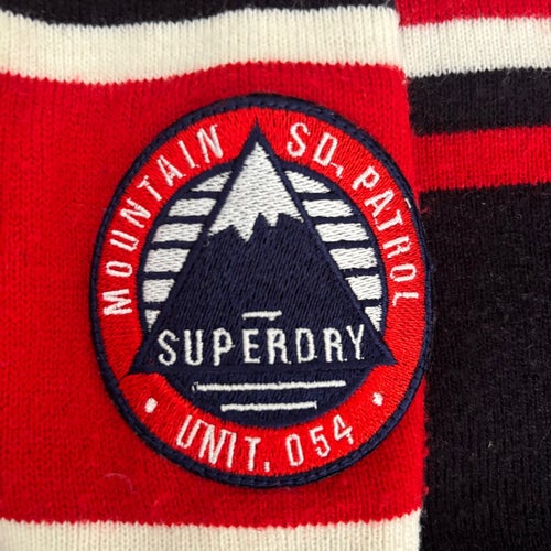 Superdry tröja i storlek SMALL
