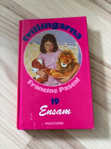 Tvillingarna 19: Ensam av Francine Pascal