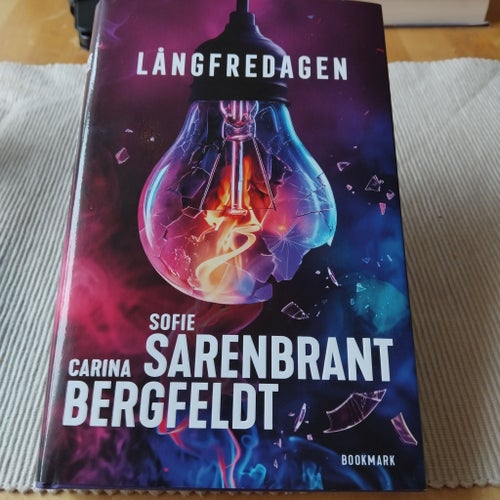 Långfredagen av Sofie Sarenbrant och Carina Bergfeldt
