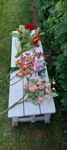 Konstgjorda blommor - Anthurium, Hortensia, Körsbärsblom och orkidé