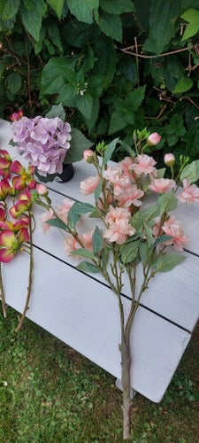 Konstgjorda blommor - Anthurium, Hortensia, Körsbärsblom och orkidé