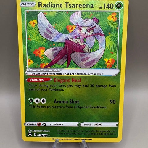 Radiant Tsareena 016/195 - Sword & Shield: Silver Tempest