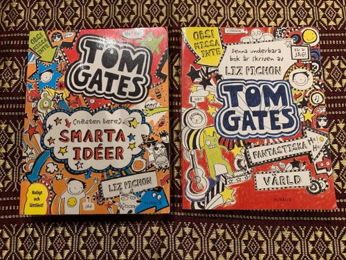 2 böcker av Liz Pichon: Tom Gates: Smarta idéer och Fantastik värld