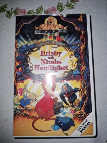 Brisby och Nimhs Hemlighet VHS svenskt tal