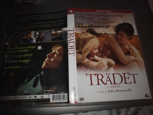Trädet (av Julie Bertuccelli med Charlotte Gainsbourg)