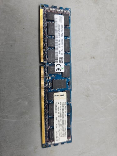 12 st SK hynix 8GB 2Rx4 PC3L-10600R-9-13-E2.
