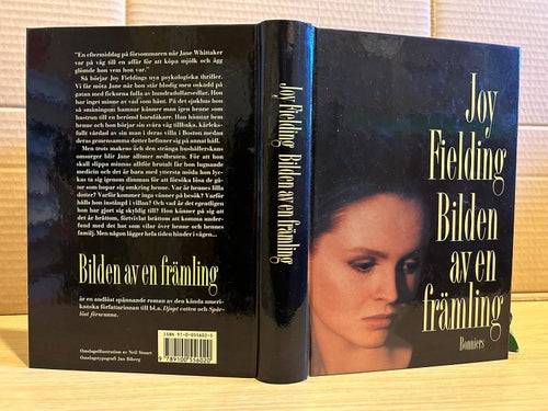 Bilden av en främling av Joy Fielding. Bok. Very Fine plus
