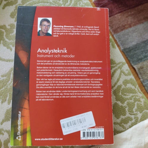 Analyteknik: Instrument och metoder av Flemming Simonsen (2004)