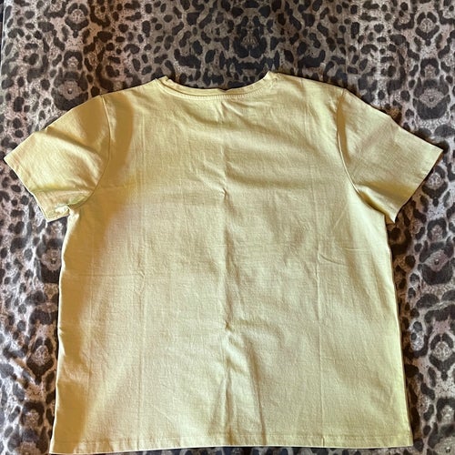 Zara . gul . T-shirt . storlek L