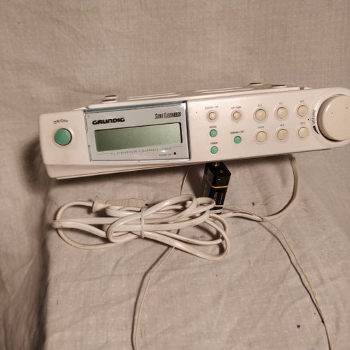 Grundig Sono Clockradio