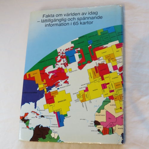 Atlas över världen nu av Michael Kidron och Ronald Segal