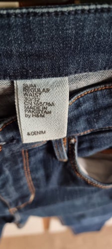 H&M blåa jeans, storlek 30/32