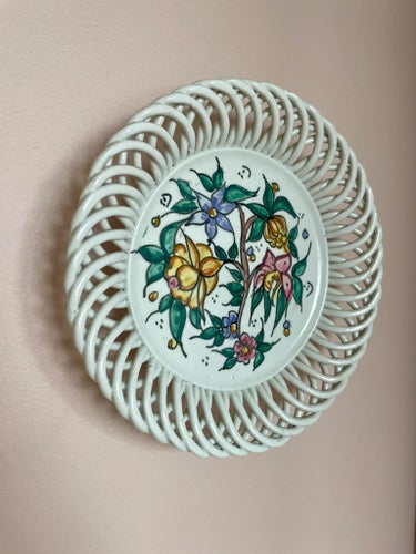 Vägghylla från Italien