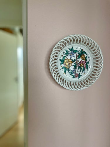 Vägghylla från Italien