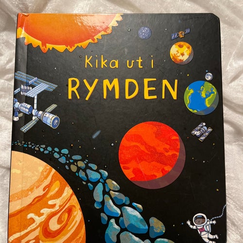 Kika ut i rymden, Benedetta Giaufret och Enrica Rusinà, 2012