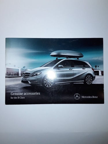 Mercedes-Benz Genuine accessories for the B-Class broschyr