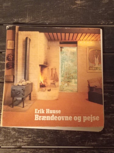 Braskaminer och eldstäder av Erik Huuse, 1977
