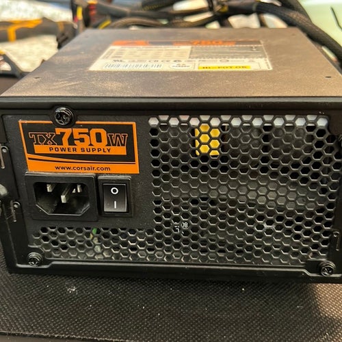 Corsair TX750W Nätdel
