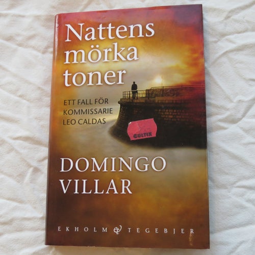 Nattens mörka toner av Domingo Villar, 2011