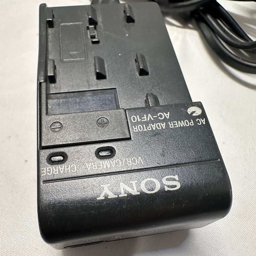 Original Sony AC-VF10 Strömadapter VCR Kamera Laddare Camera Charger