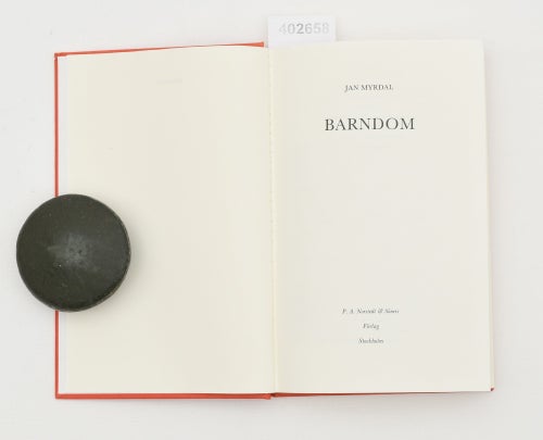 Barndom / Jan Myrdal.