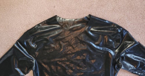 Svart latex body ( M )