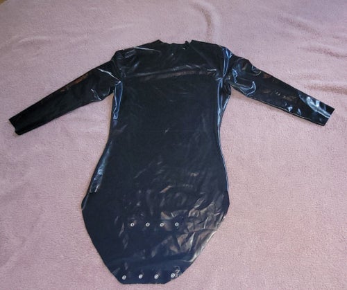Svart latex body ( M )