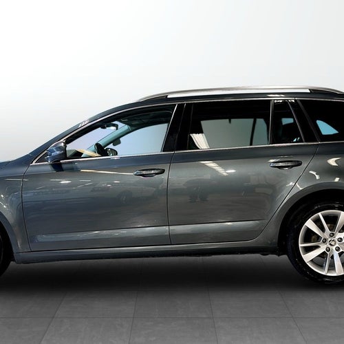 Škoda Octavia Kombi Style 1.5 TSI 150hk DSG Drag & Värmare