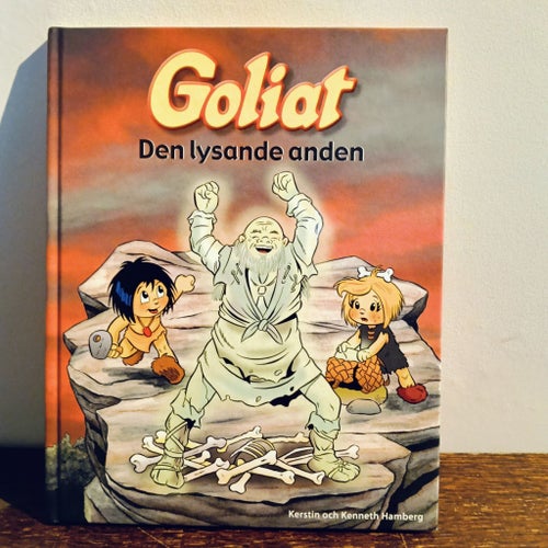 Goliat: Den lysande anden, Eldbäraren, Den magiska yxan, Fången i stenen