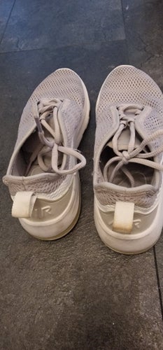 Nike Air Max sneakers i grå, storlek 38.5